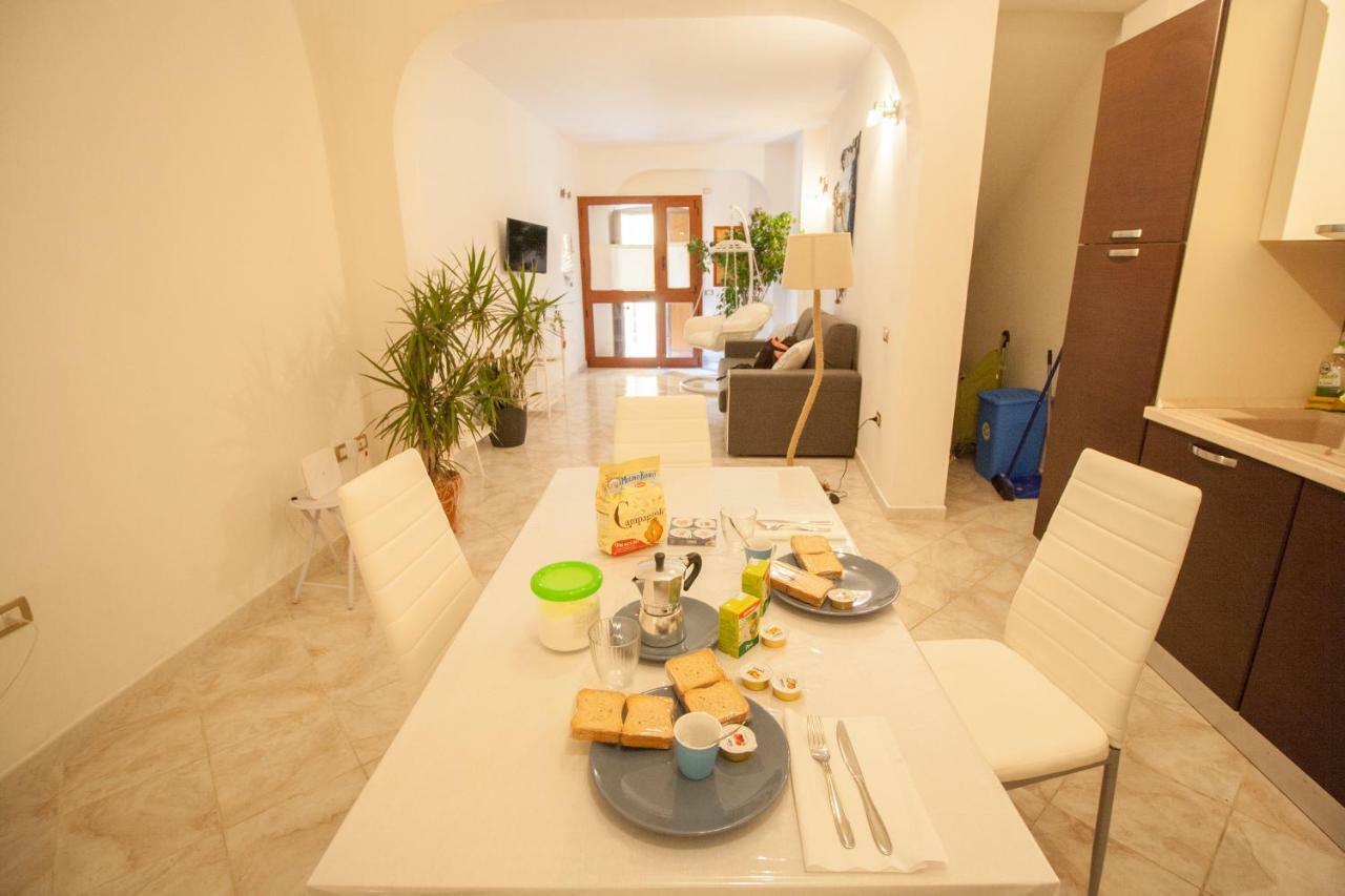 Lanterna Bianca Cagliari Exterior foto