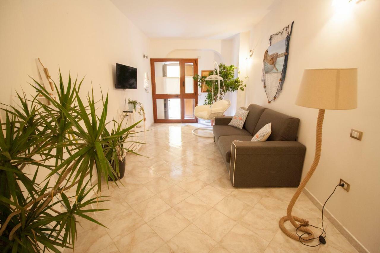 Lanterna Bianca Cagliari Exterior foto